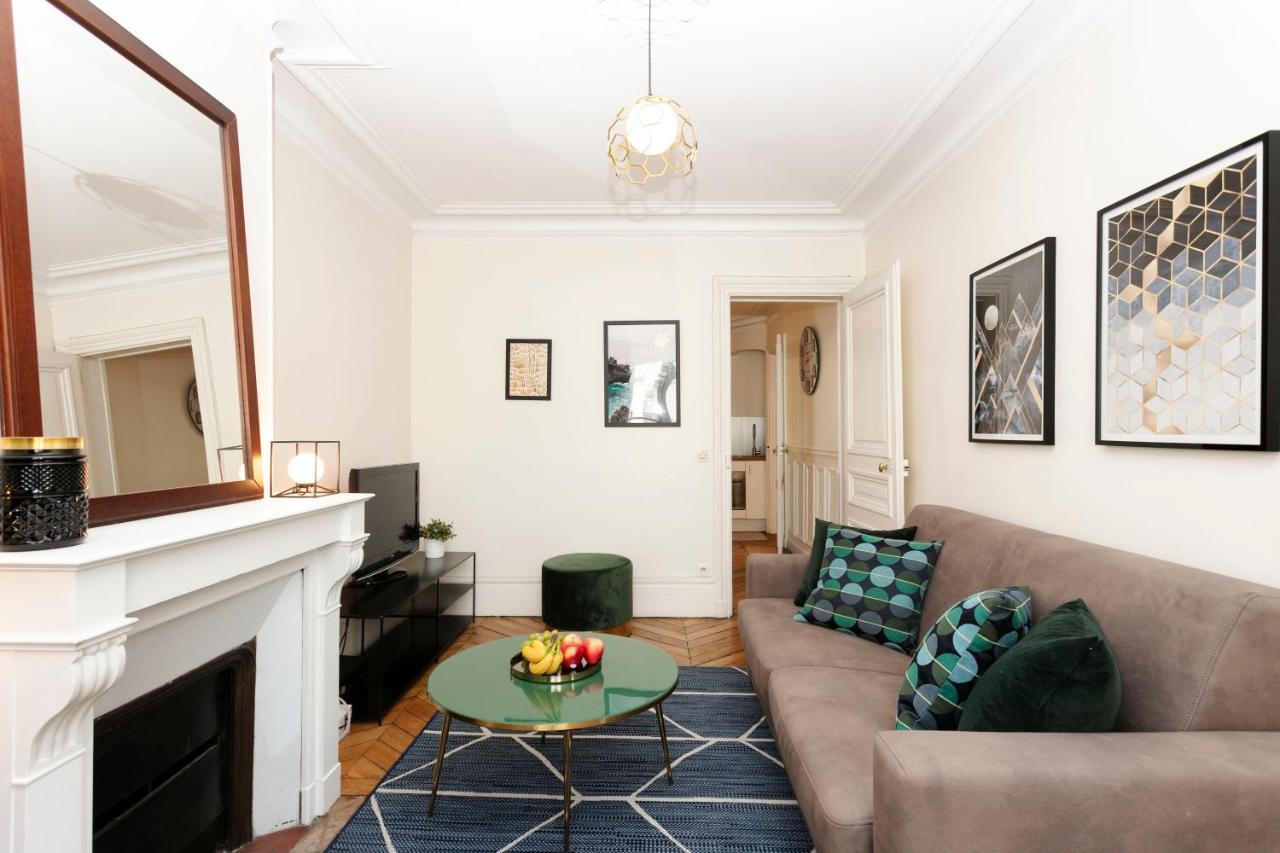 Latin Quarter With Balcony - Cityapartmentstay Párizs Kültér fotó